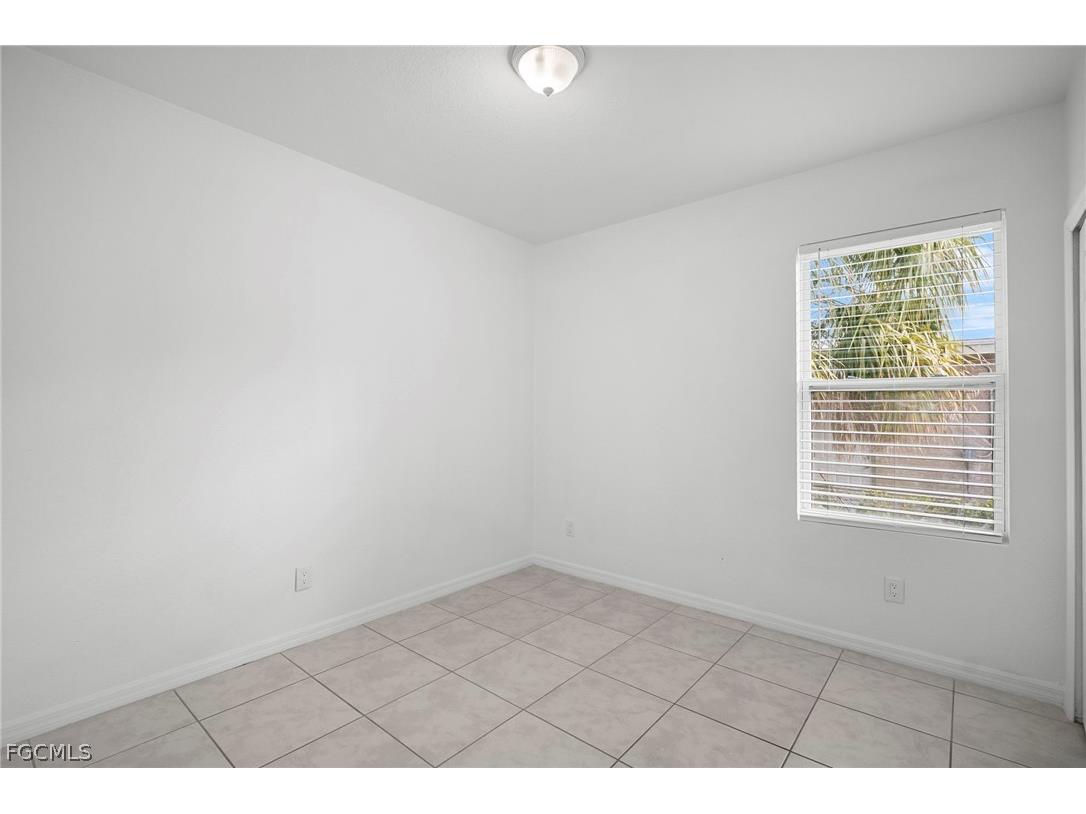3309 Armstrong Court Fort Myers FL 33916 2026009831 image16