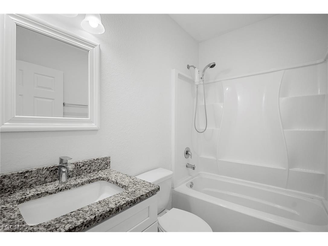 3309 Armstrong Court Fort Myers FL 33916 2026009831 image21