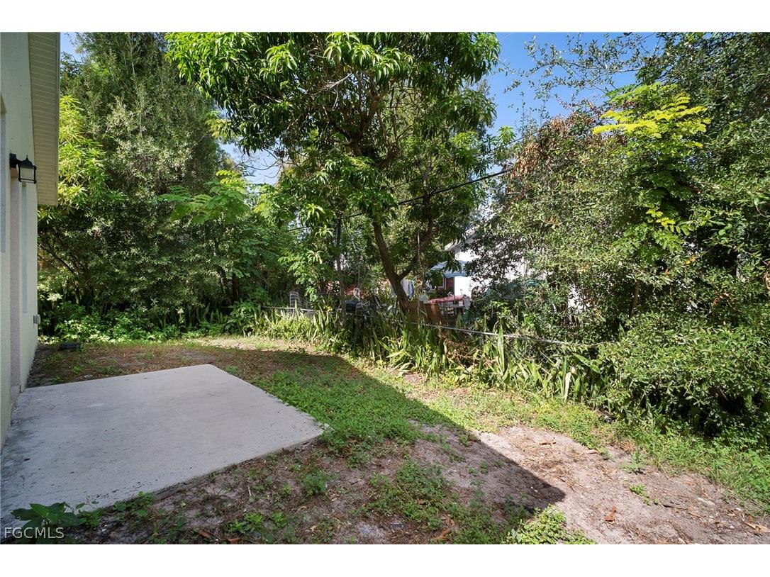 3309 Armstrong Court Fort Myers FL 33916 2026009831 image28