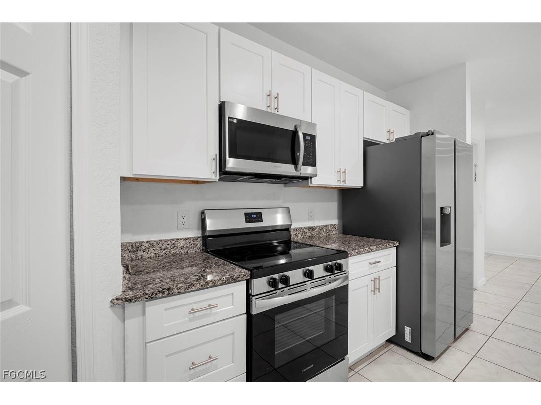 3309 Armstrong Court Fort Myers FL 33916 2026009831 image7