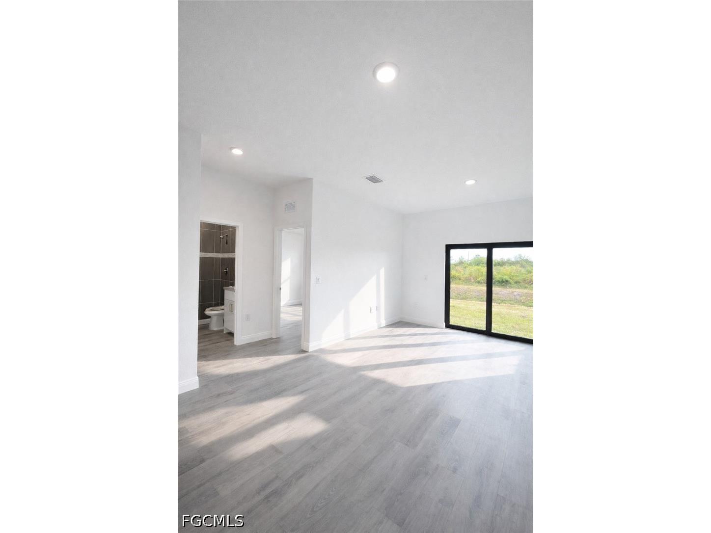 331-329 Urbana Street Lehigh Acres FL 33972 2026025415 image5