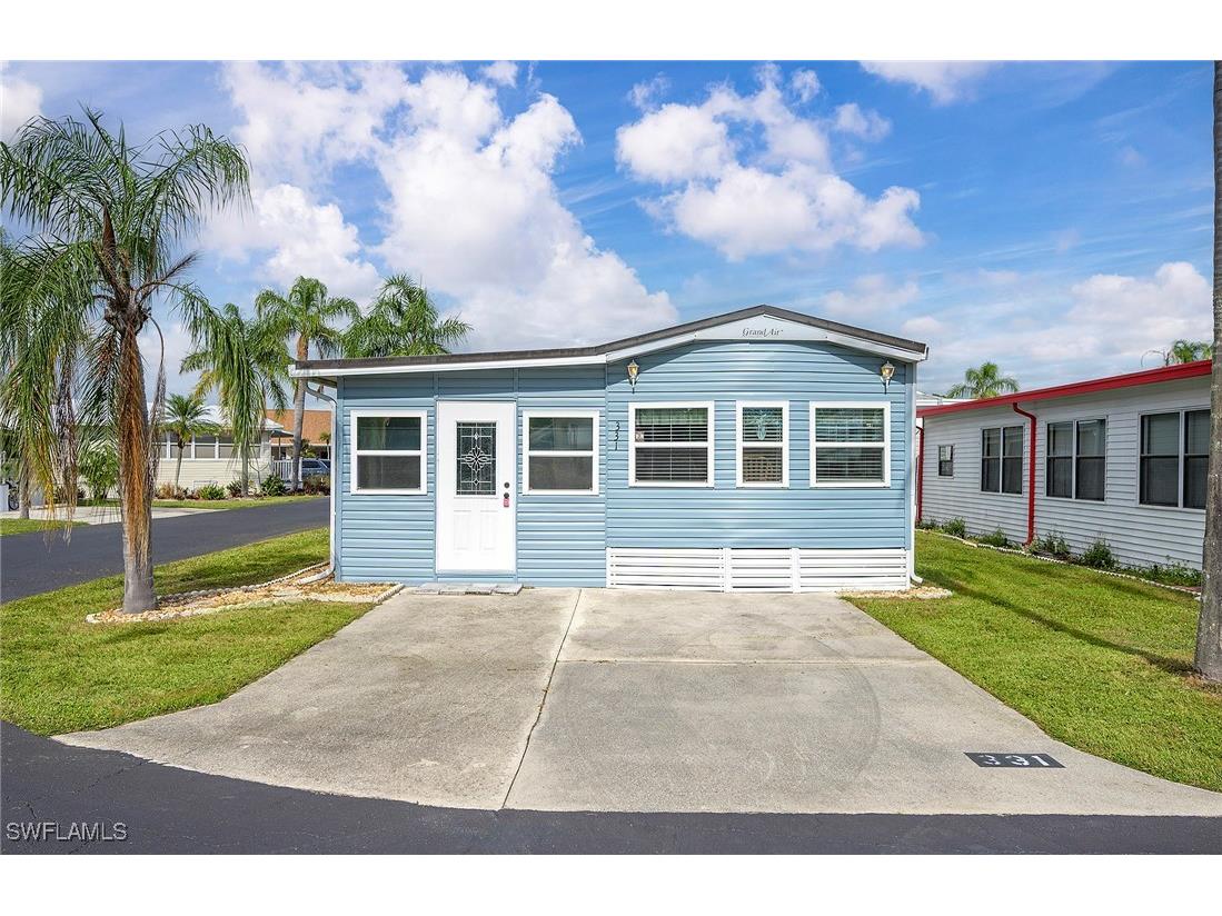 331 Blue Spring Terrace North Fort Myers FL 33903 224096386 image1