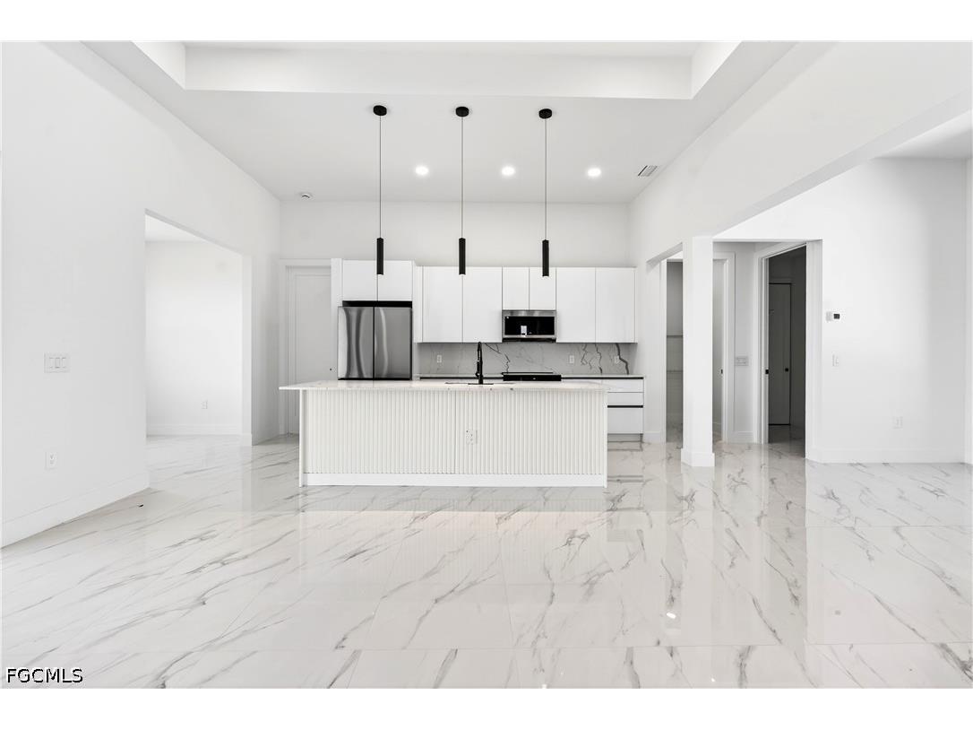 331 NE 15th Street Cape Coral FL 33909 2026018085 image14