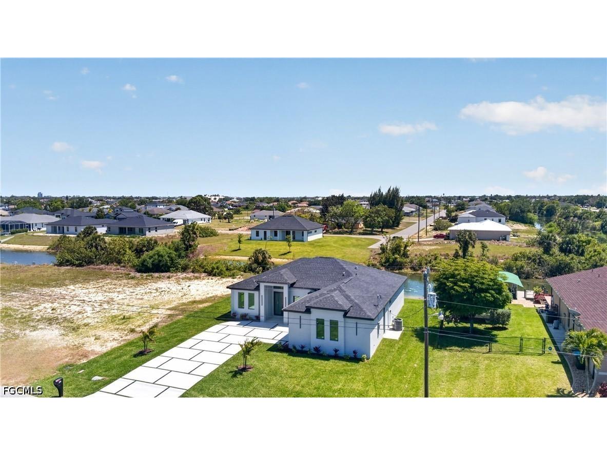 331 NE 15th Street Cape Coral FL 33909 2026018085 image4