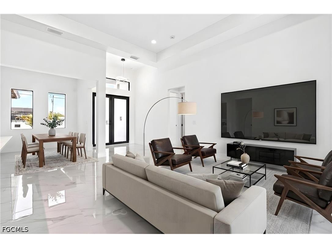 331 NE 15th Street Cape Coral FL 33909 2026018085 image9