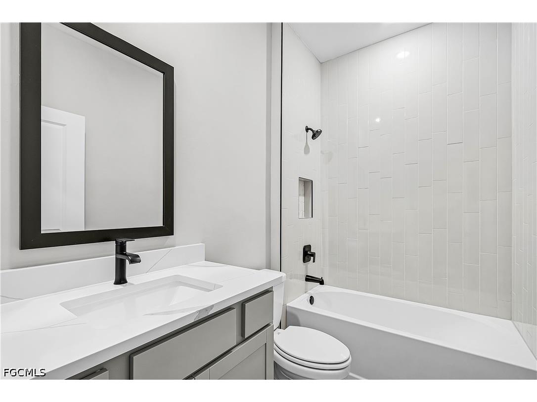 331 Nicholas Parkway E Cape Coral FL 33990 2026027742 image23