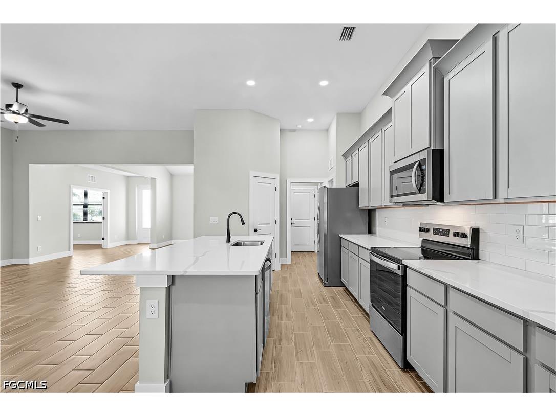 331 Nicholas Parkway E Cape Coral FL 33990 2026027742 image24