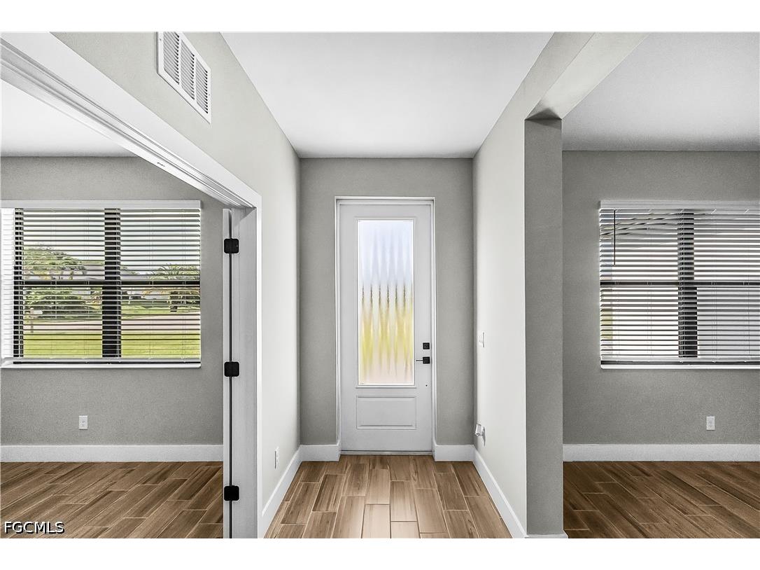 331 Nicholas Parkway E Cape Coral FL 33990 2026027742 image4