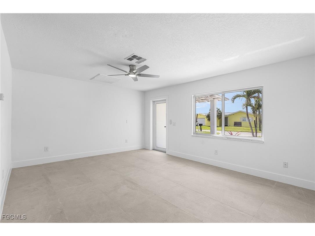 331 Washington Court Fort Myers Beach FL 33931 2025016746 image5