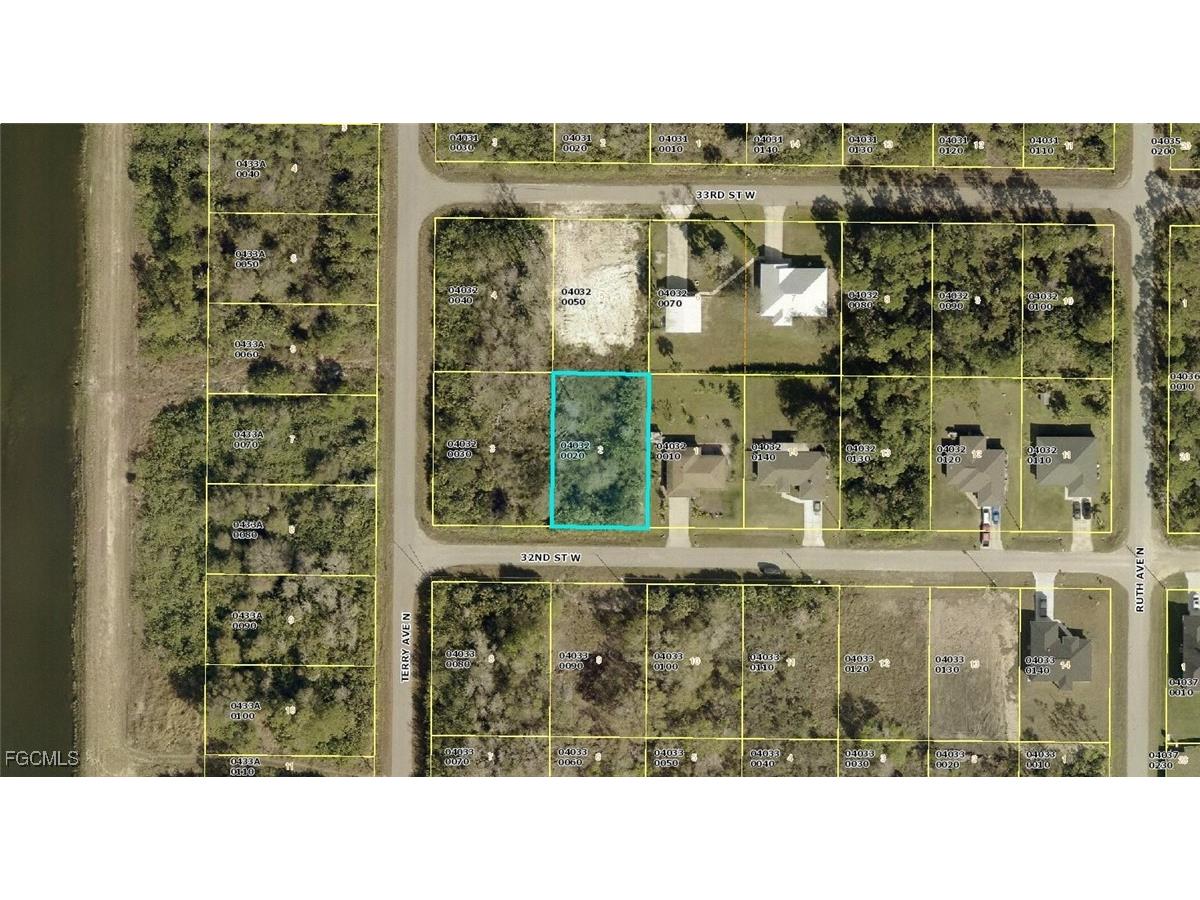 3310 32nd Street W Lehigh Acres FL 33971 2025008585 image1