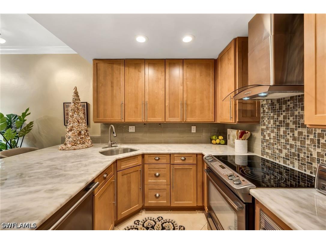 3310 Europa Drive #33 Naples FL 34105 226018952 image7