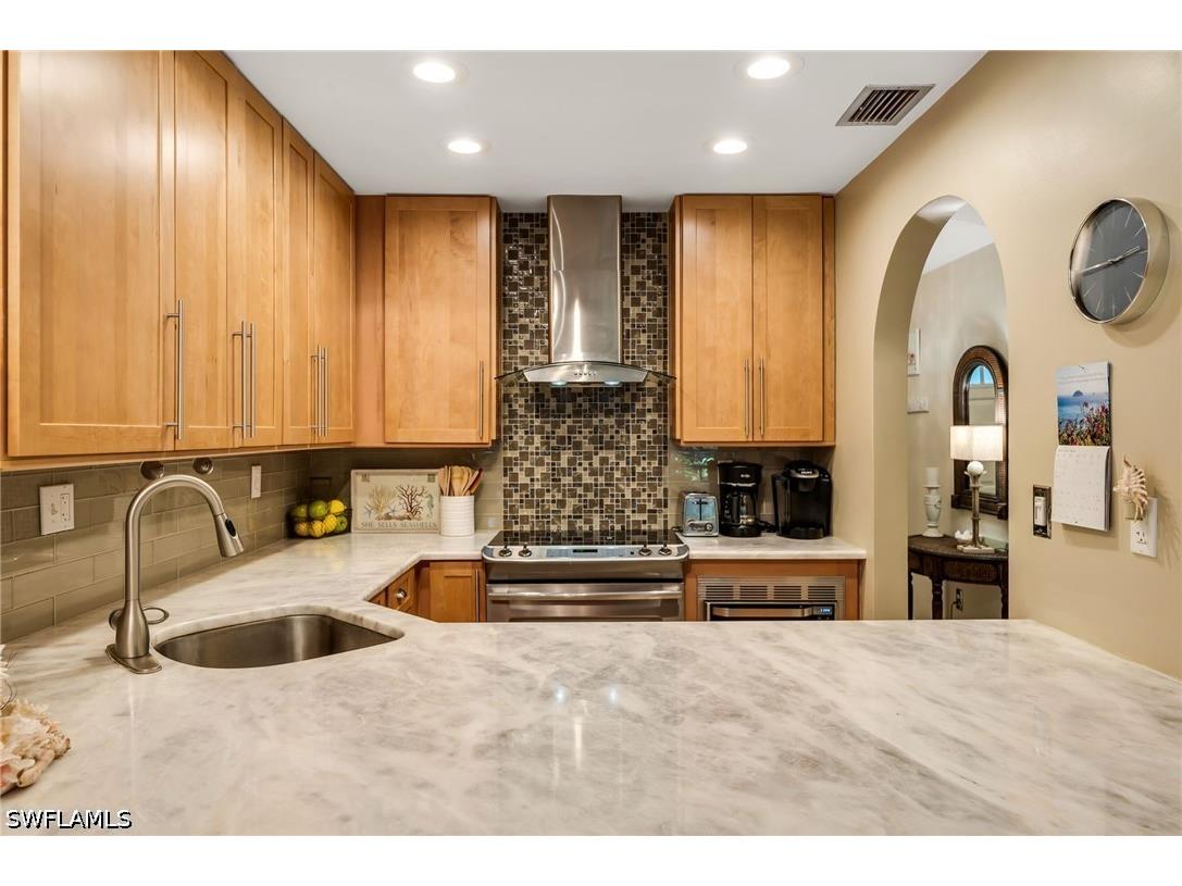 3310 Europa Drive #33 Naples FL 34105 226018952 image9