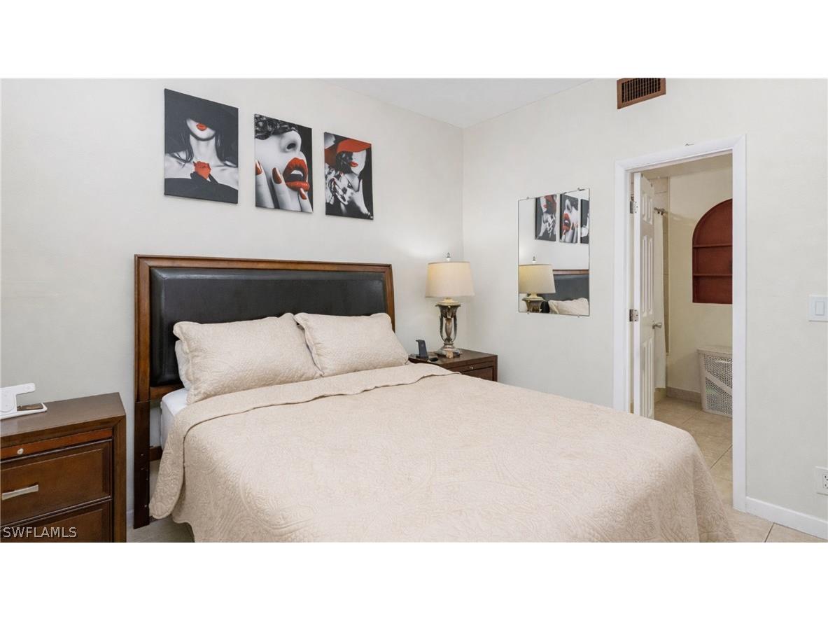 3310 Europa Drive #39 Naples FL 34105 226007214 image23