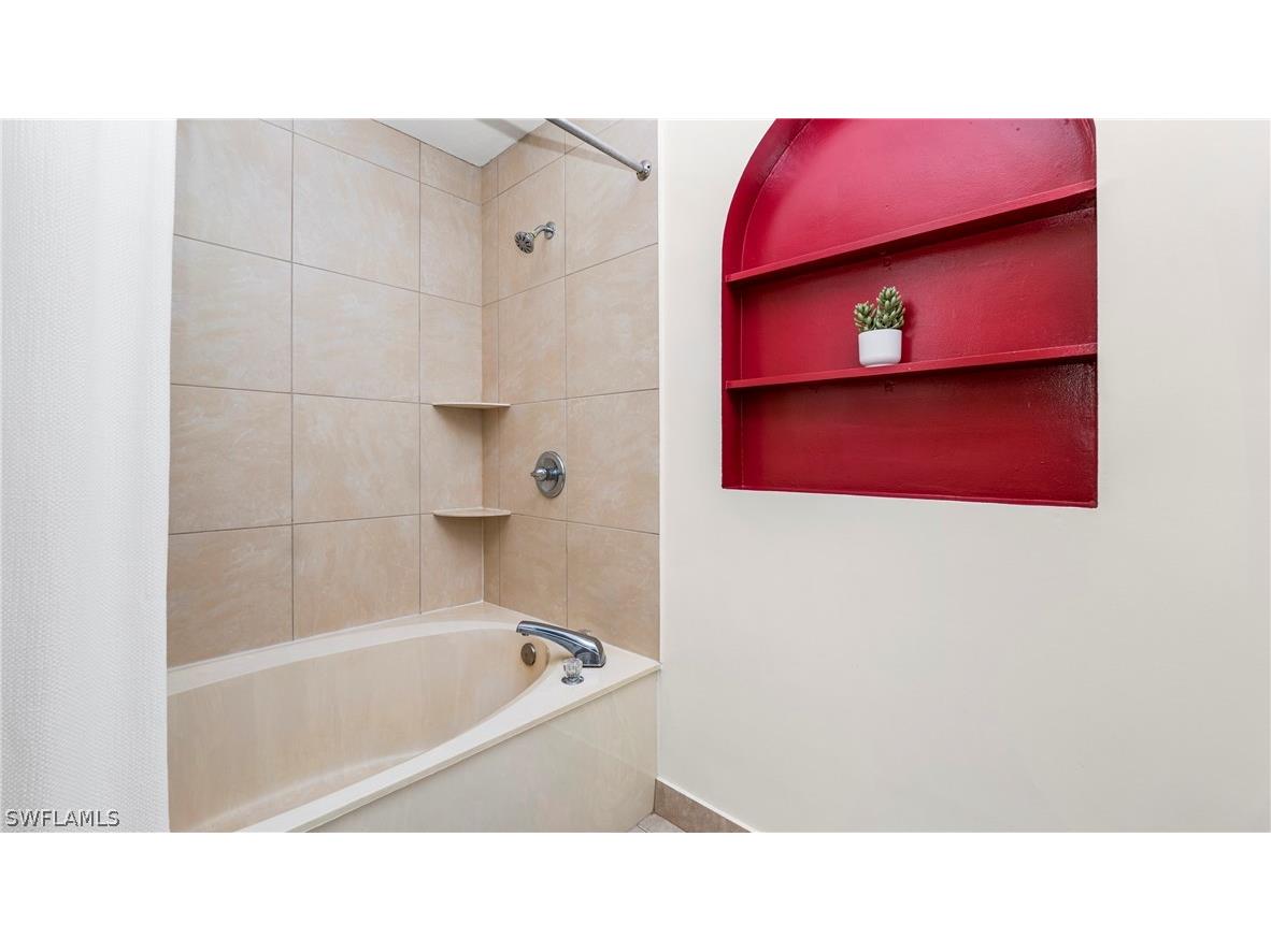 3310 Europa Drive #39 Naples FL 34105 226007214 image24