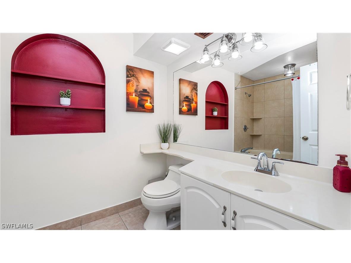 3310 Europa Drive #39 Naples FL 34105 226007214 image25