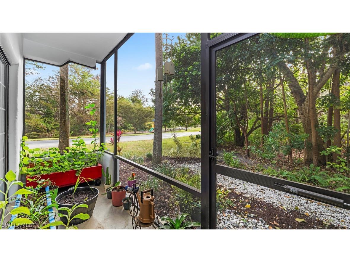 3310 Europa Drive #39 Naples FL 34105 226007214 image30