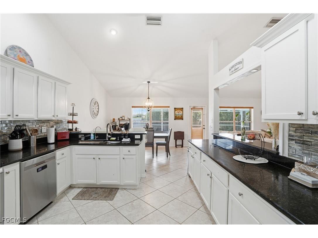 3310 NW 5th Terrace Cape Coral FL 33993 2026010309 image15