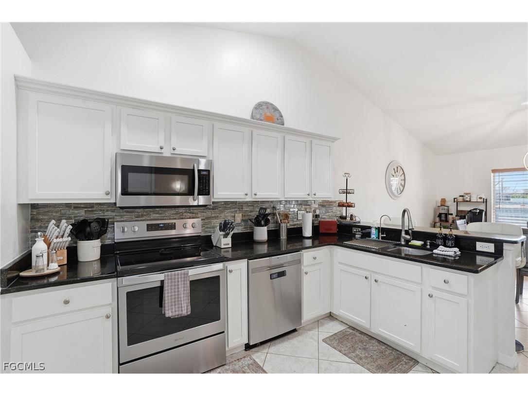 3310 NW 5th Terrace Cape Coral FL 33993 2026010309 image16