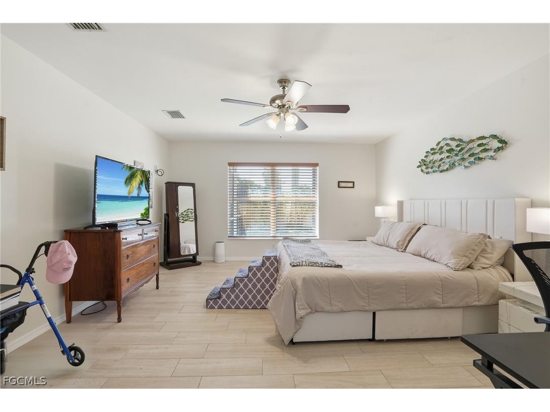 3310 NW 5th Terrace Cape Coral FL 33993 2026010309 image21