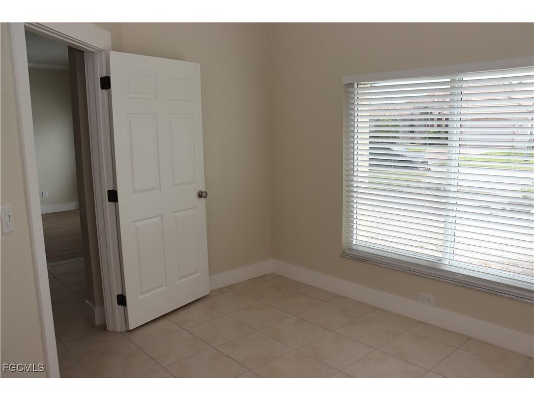 3310 SW 26th Avenue Cape Coral FL 33914 2025022570 image5