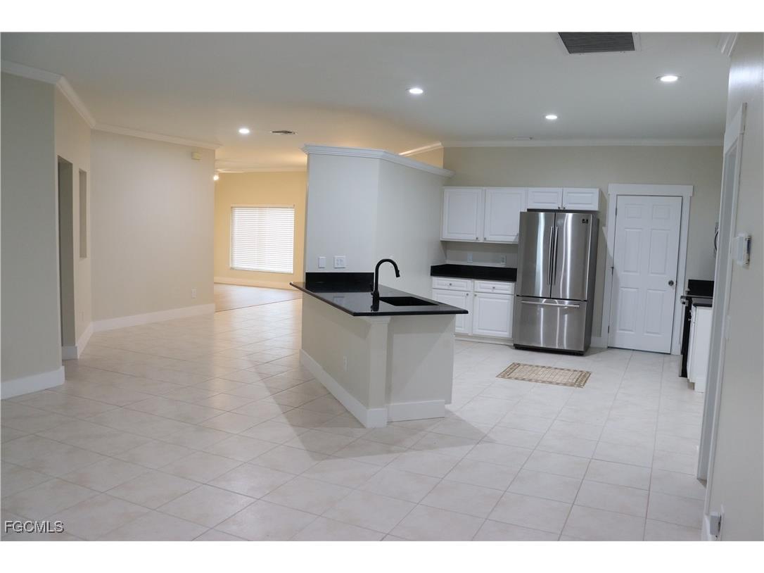 3310 SW 26th Avenue Cape Coral FL 33914 2025022570 image6