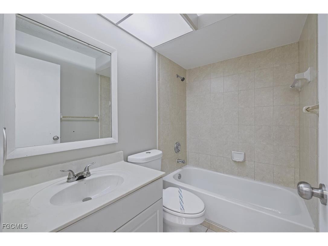 3311/3313 Skyline Boulevard Cape Coral FL 33914 2026006333 image7