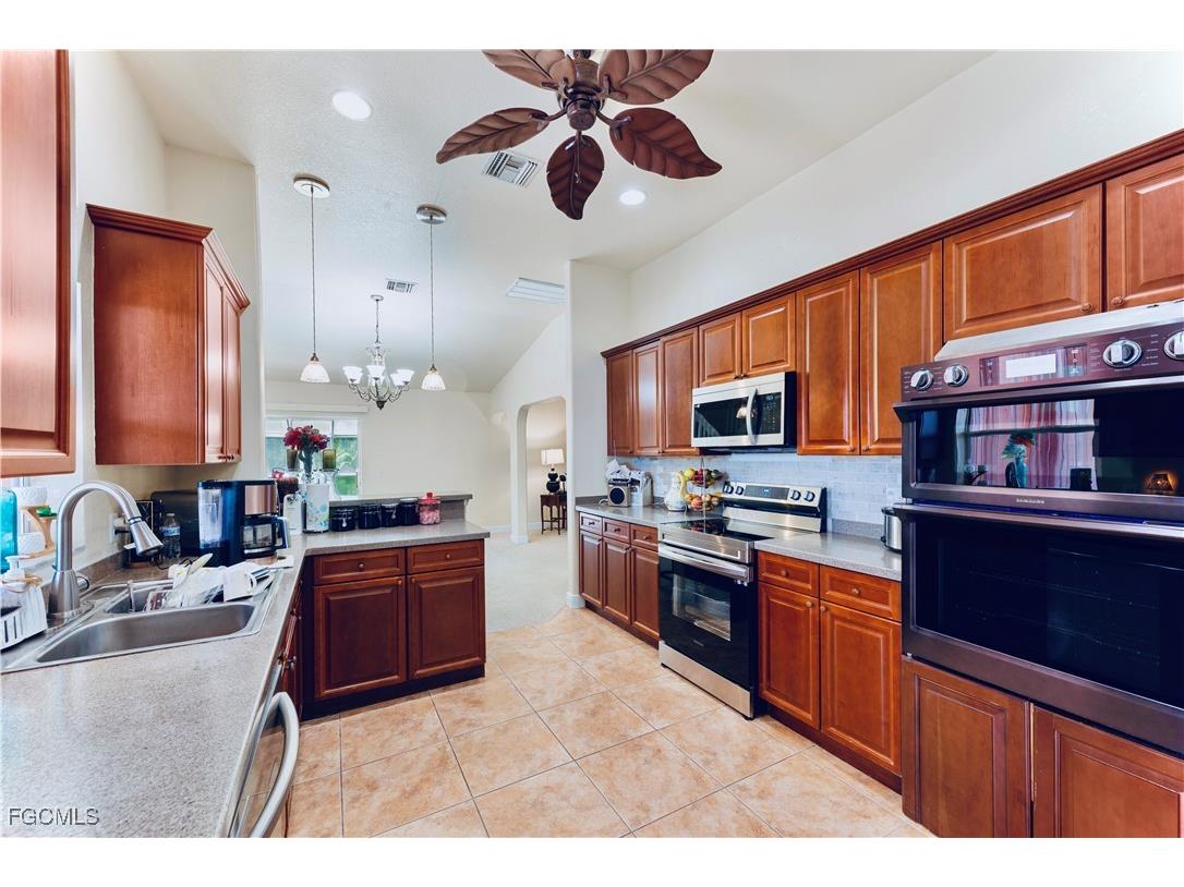 3311 9th Street W Lehigh Acres FL 33971 2025019614 image20