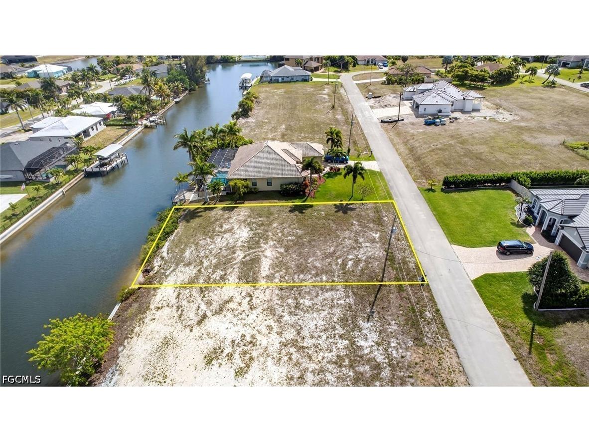 3311 NW 18th Terrace Cape Coral FL 33993 2025024413 image13