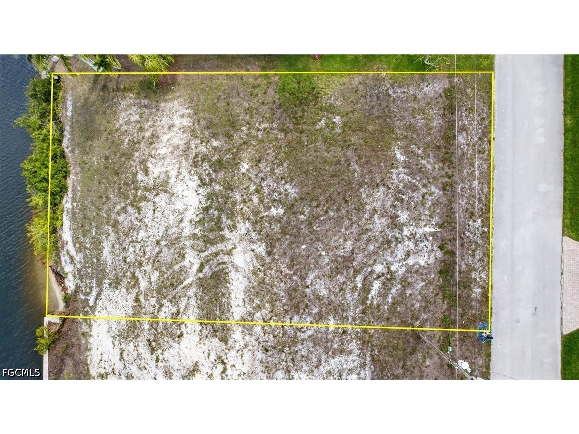 3311 NW 18th Terrace Cape Coral FL 33993 2025024413 image17