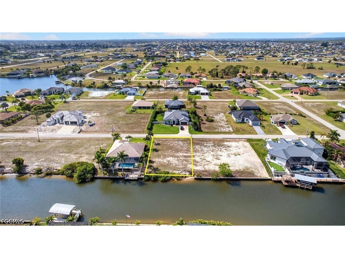 3311 NW 18th Terrace Cape Coral FL 33993 2025024413 image23