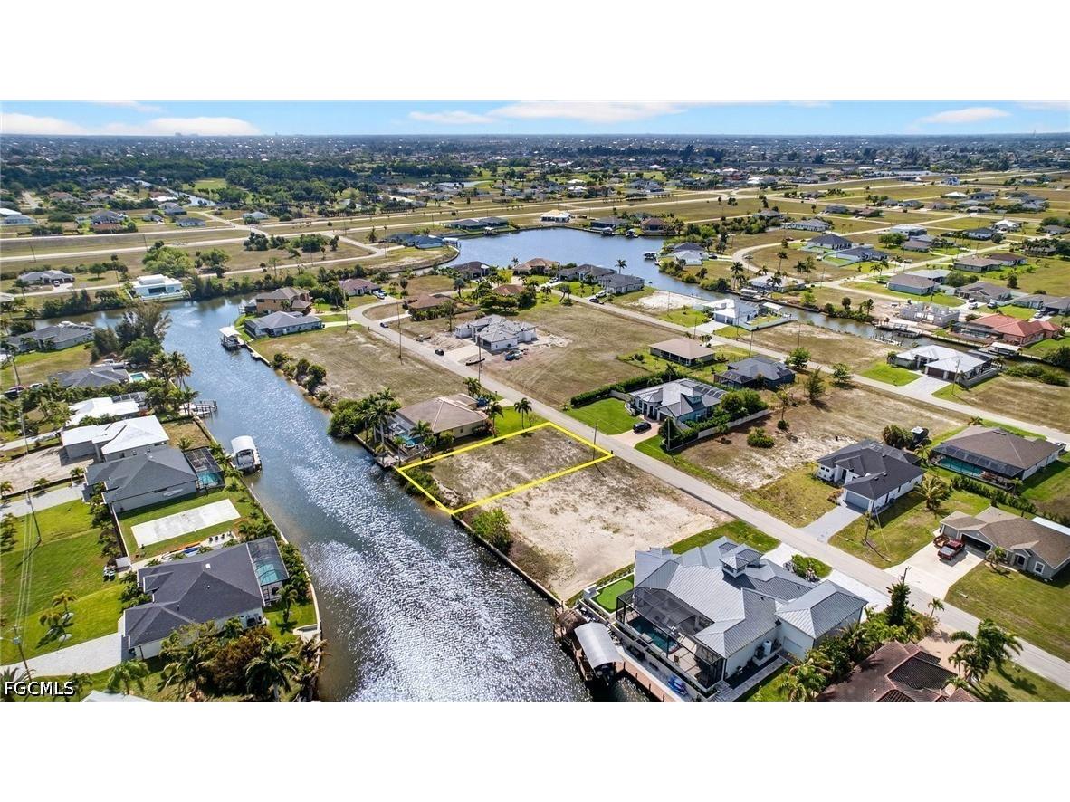 3311 NW 18th Terrace Cape Coral FL 33993 2025024413 image3