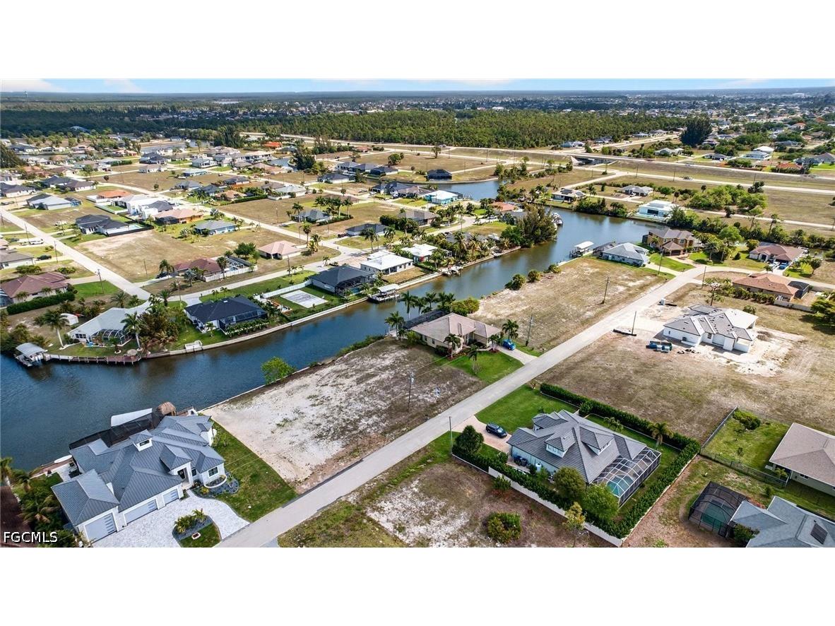 3311 NW 18th Terrace Cape Coral FL 33993 2025024413 image9