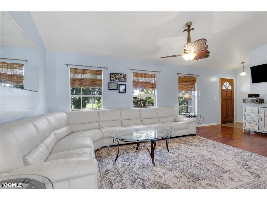 3311 SW 9th Avenue Cape Coral FL 33914 2026019789 image2