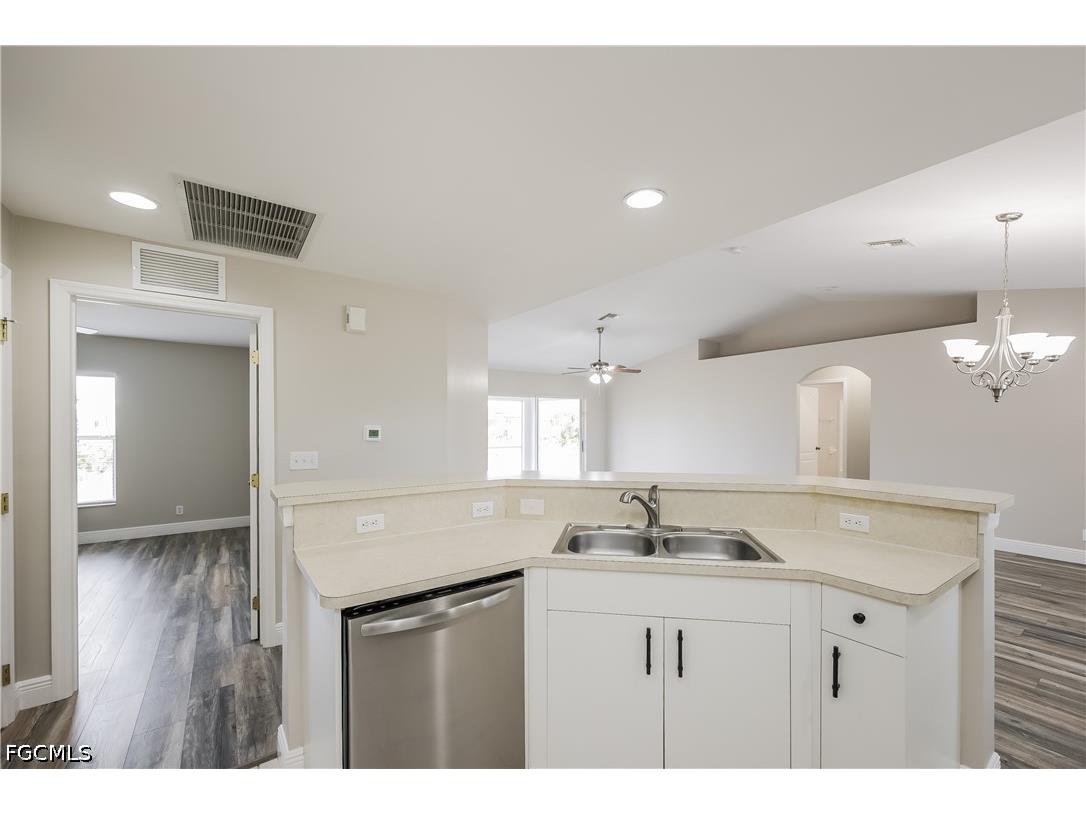 3312 38th Street SW Lehigh Acres FL 33976 2026021116 image6