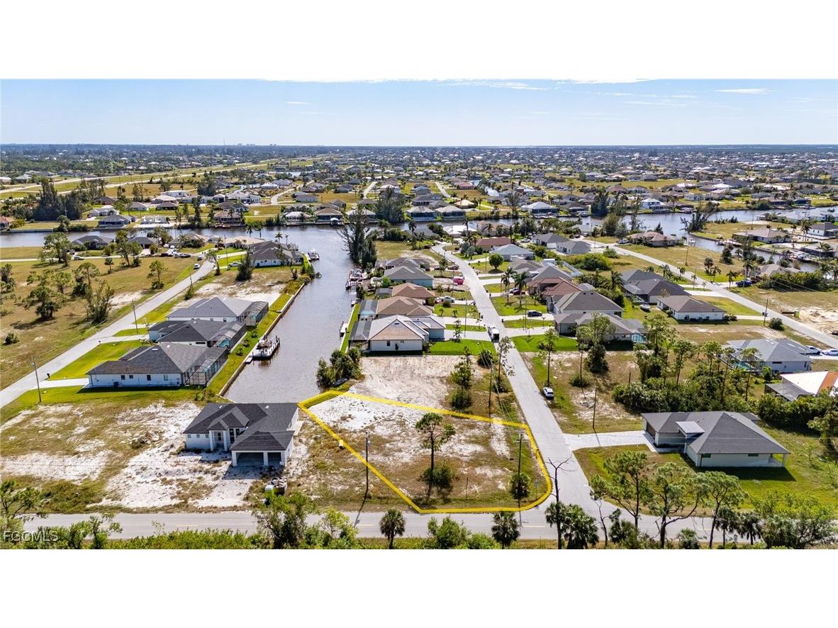 3312 Kismet Parkway W Cape Coral FL 33993 2025020678 image1