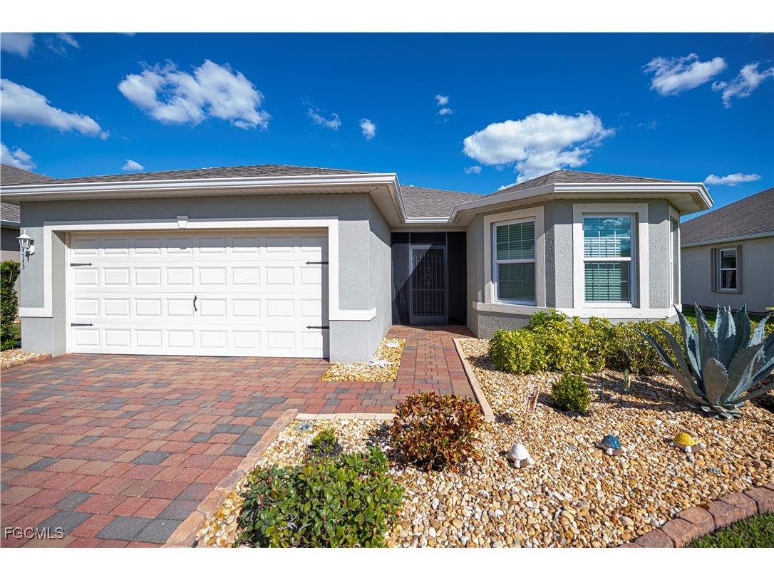 3313 Acapulco Circle Cape Coral FL 33909 2025026255 image1