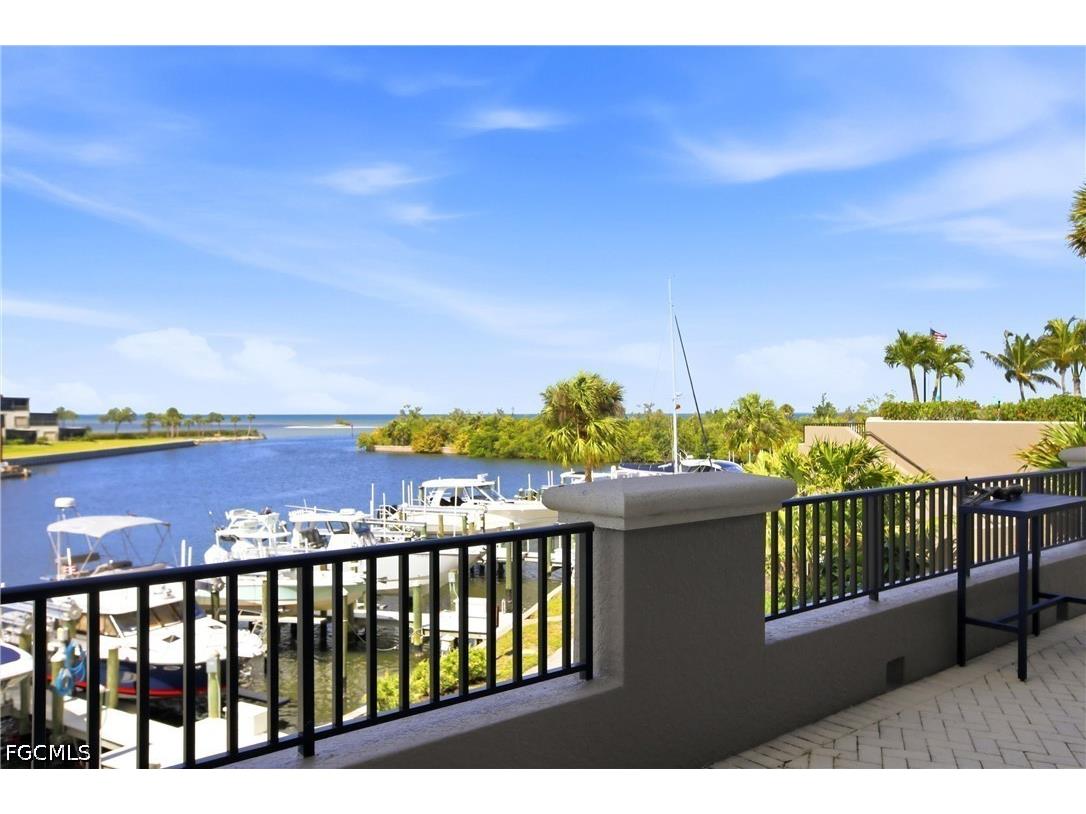 3313 Sunset Key Circle #105 Punta Gorda FL 33955 2026017356 image25
