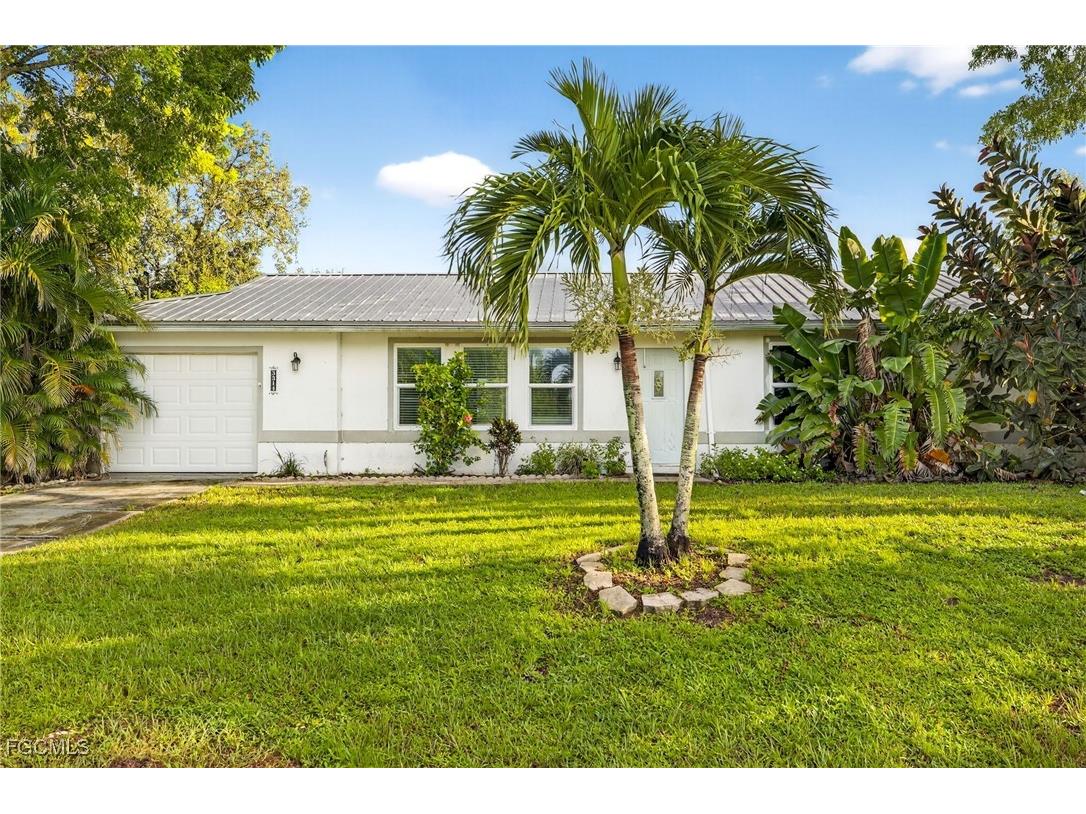 3314 27th Street W Lehigh Acres FL 33971 2025007633 image1