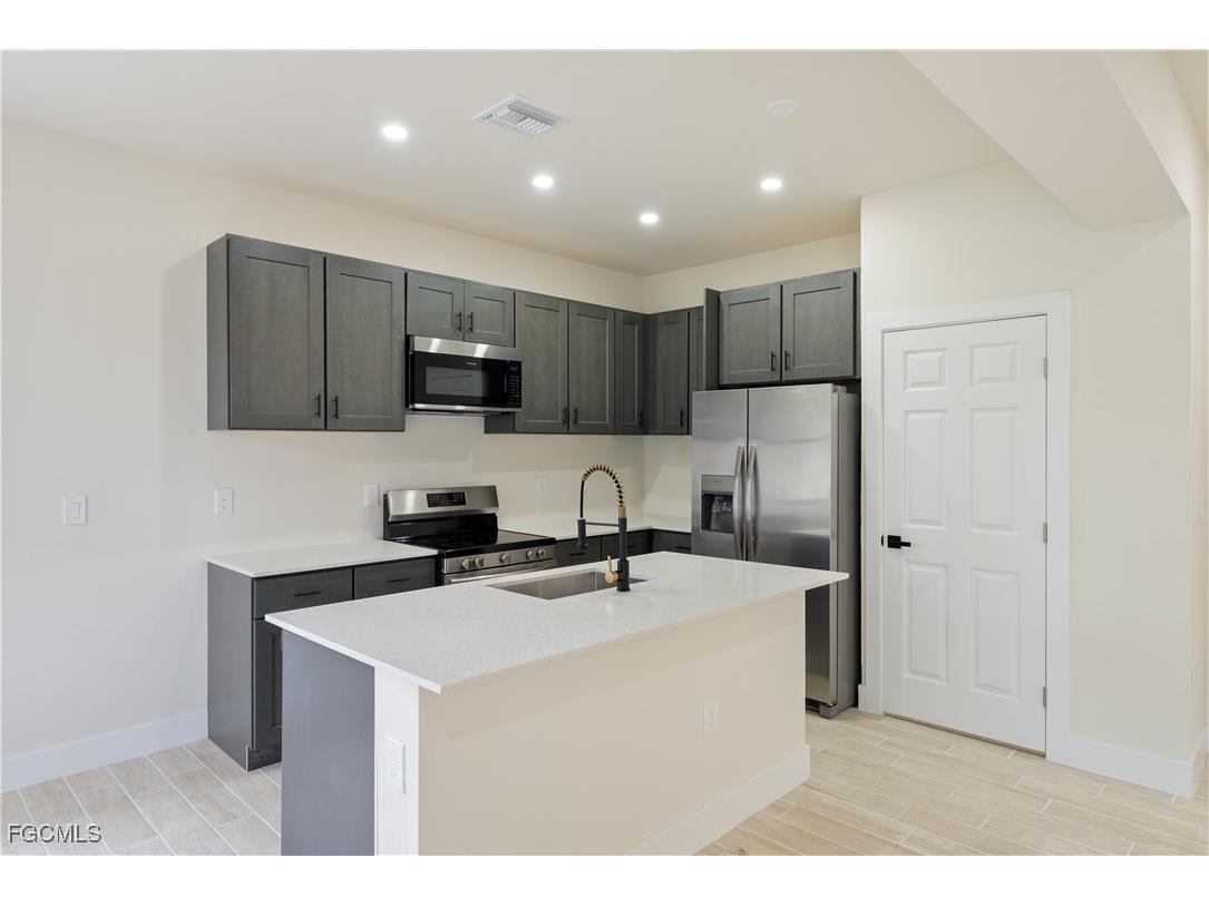 3314 74th Street W Lehigh Acres FL 33971 2025002900 image11