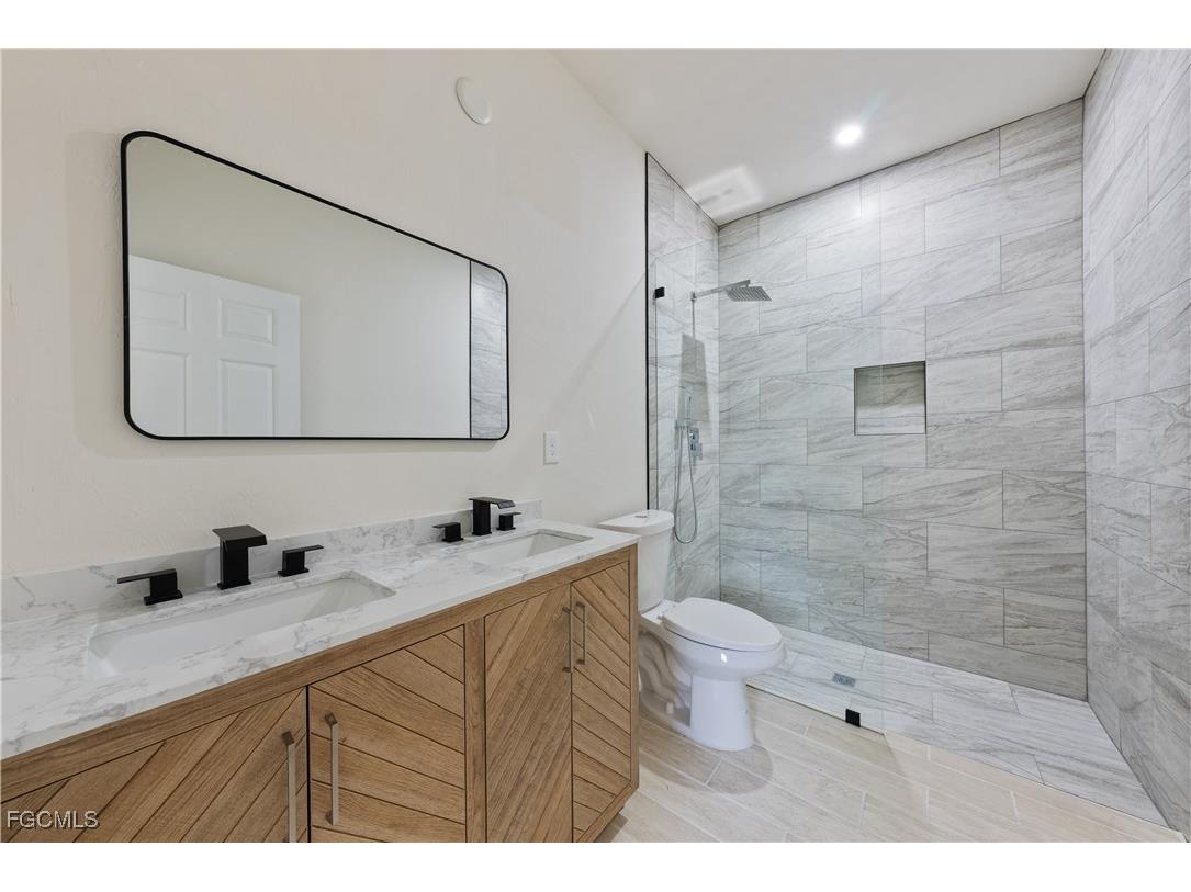 3314 74th Street W Lehigh Acres FL 33971 2025002900 image19