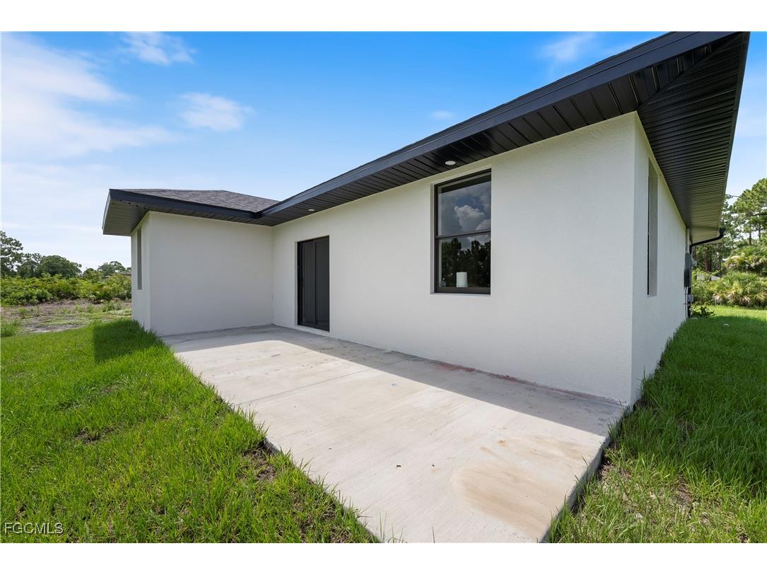 3314 74th Street W Lehigh Acres FL 33971 2025002900 image24