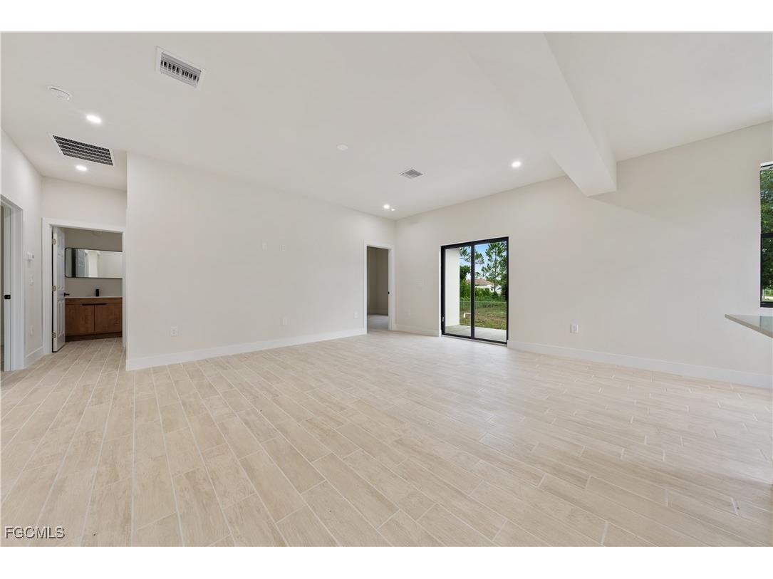 3314 74th Street W Lehigh Acres FL 33971 2025002900 image6