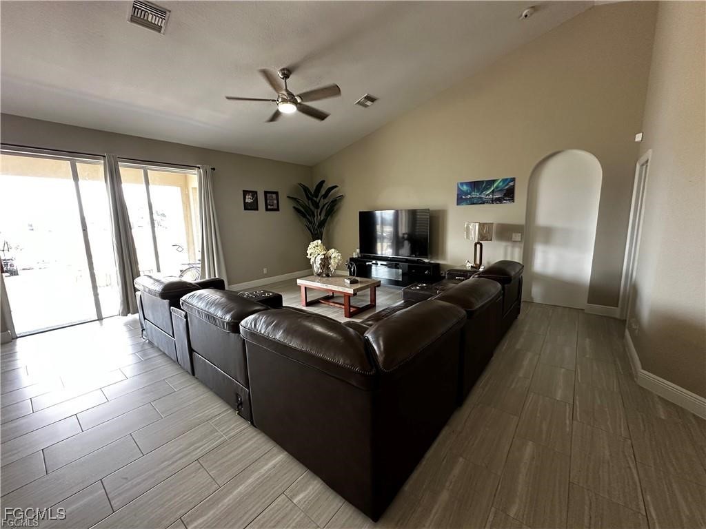 3315 37th Street SW Lehigh Acres FL 33976 2026005233 image8
