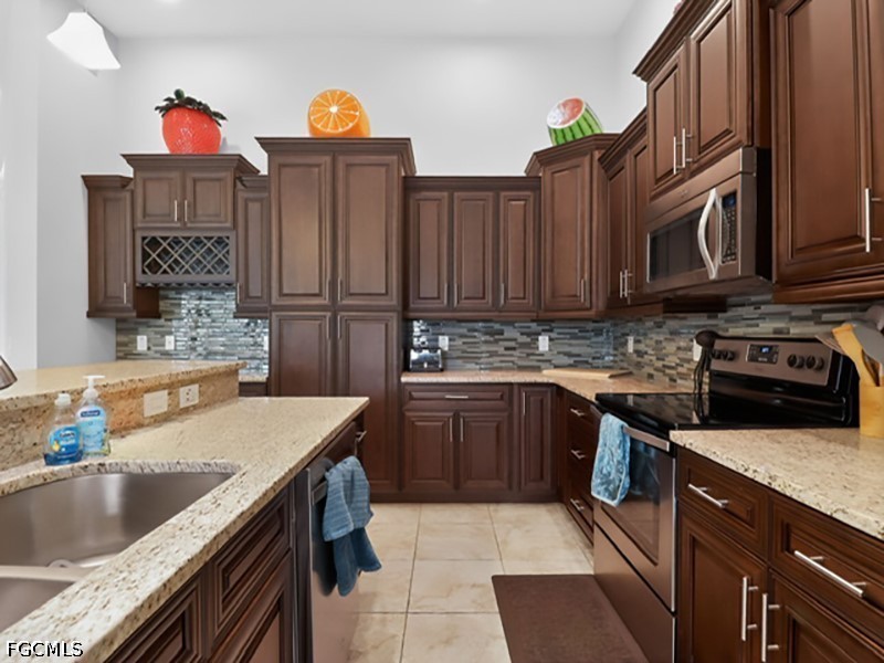 3315 Surfside Boulevard Cape Coral FL 33914 2026021189 image9