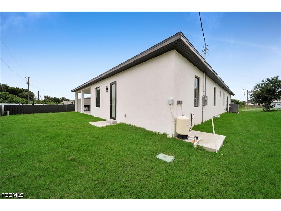 3316 7th Street SW Lehigh Acres FL 33976 2026015835 image5