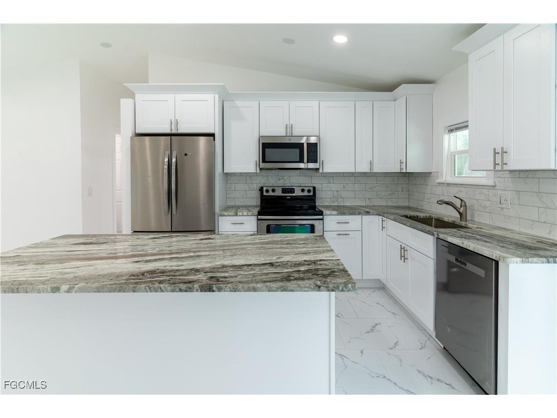 3317 17th Street SW Lehigh Acres FL 33976 2025008235 image12