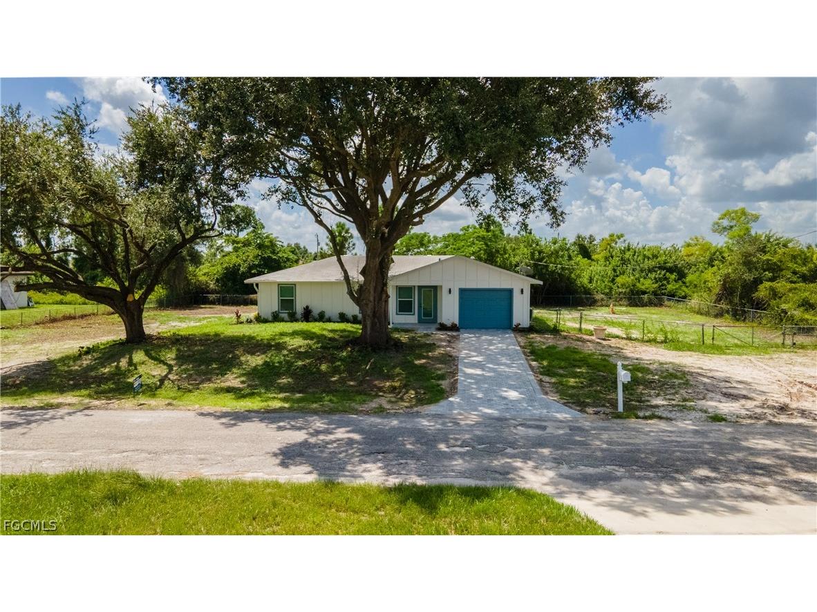 3317 17th Street SW Lehigh Acres FL 33976 2026011678 image1