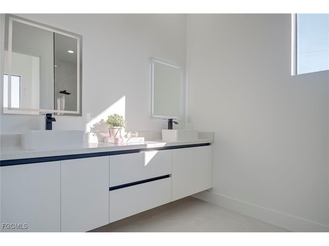 3318 30th Street SW Lehigh Acres FL 33976 2025026104 image15