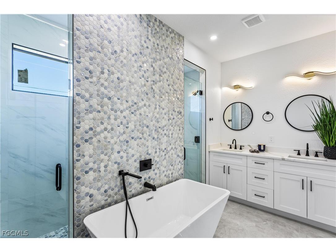 3318 NE 13th Place Cape Coral FL 33909 2026007037 image32