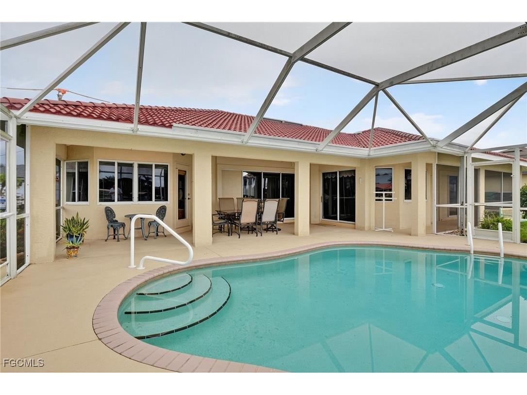 3318 SW 2nd Street Cape Coral FL 33991 2025006193 image19